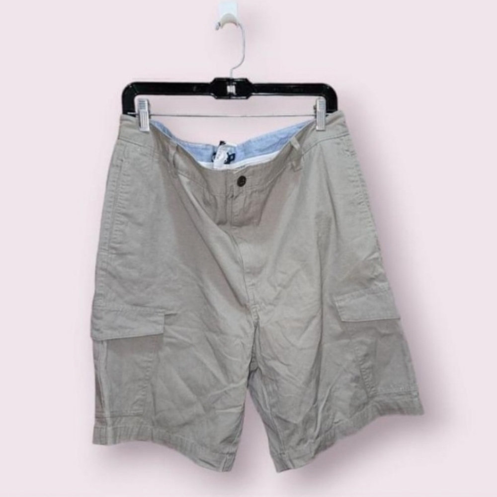 Men's Chaps Beige Cargo Shorts Size 38